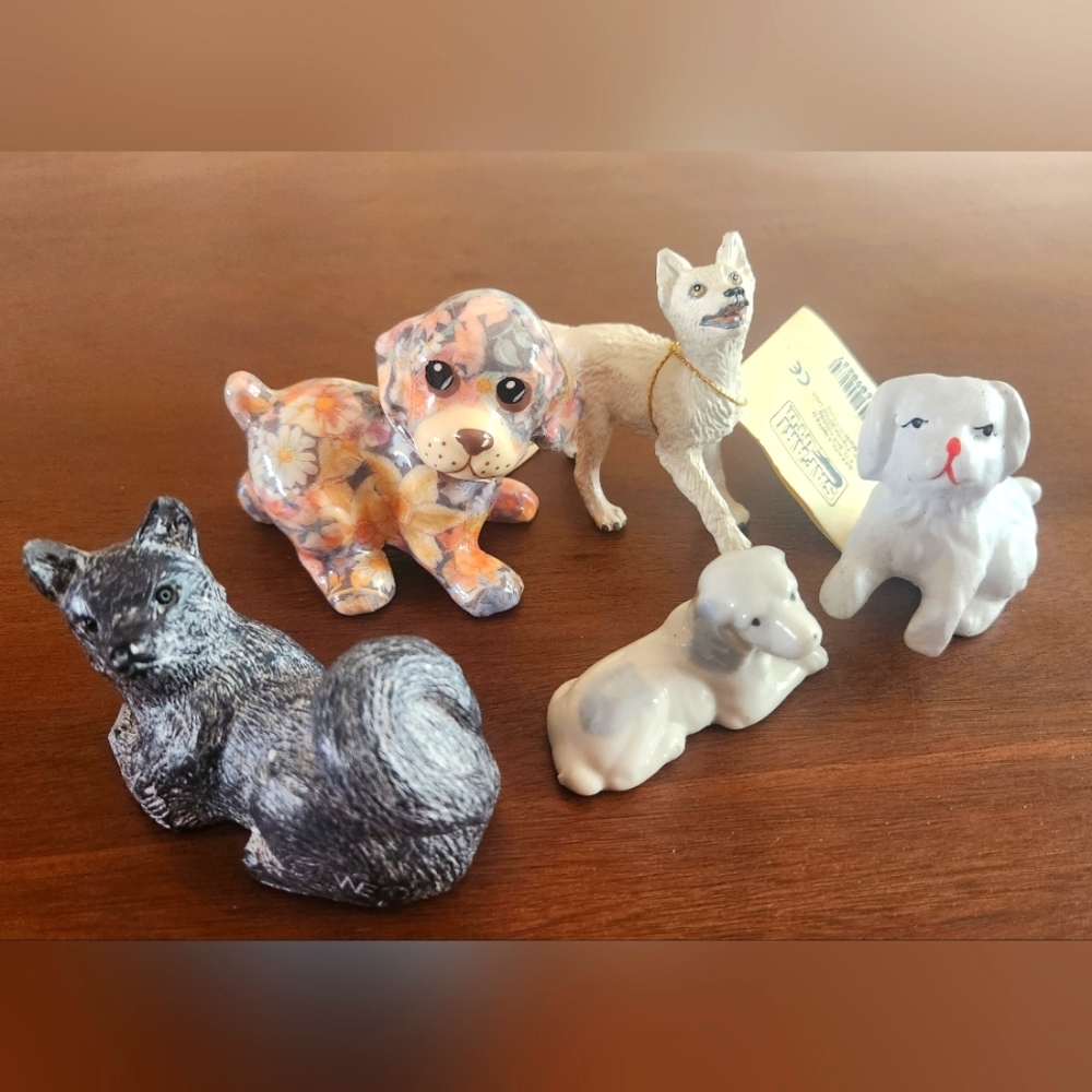 Lot of Five Miniature Dog / Wolf Figurines